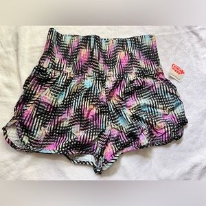 FP Movement Women’s Printed Shorts, size large